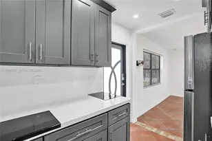 10366 SW 172nd St, Miami, FL 33157 - Photo 8
