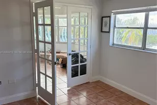 1881 Washington Ave, Miami Beach, FL 33139 - Photo 10