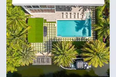 521 Holiday Dr, Hallandale Beach, FL 33009 - Photo 38