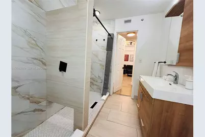 1032 Michigan Ave #A, Miami Beach, FL 33139 - Photo 32