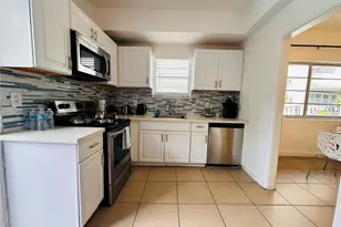 1032 Michigan Ave, Miami Beach, FL 33139 - Photo 8