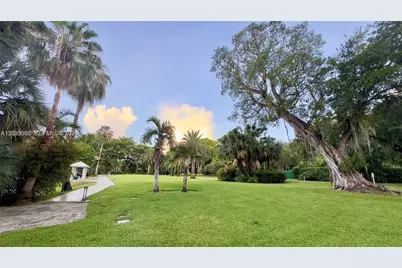 770 NE 69th St #5D, Miami, FL 33138 - Photo 36