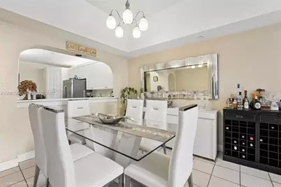 10710 NW 66th St #313, Doral, FL 33178 - Photo 4
