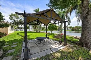 18806 NW 23rd Pl, Pembroke Pines, FL 33029 - Photo 42