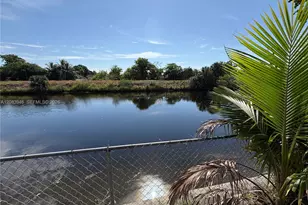 8250 NW 66th Terrace, Tamarac, FL 33321 - Photo 6