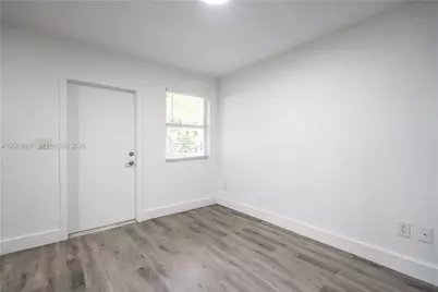 1950 NW 2nd Ct #6, Miami, FL 33136 - Photo 4