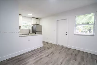 1950 NW 2nd Ct #6, Miami, FL 33136 - Photo 2