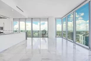 700 NE 26th Terrace, Miami, FL 33137 - Photo 2