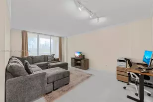 2000 N Bayshore Dr, Miami, FL 33137 - Photo 12