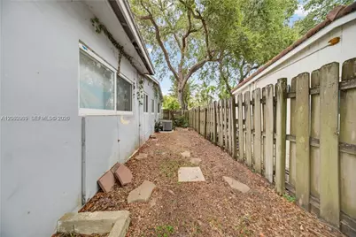 315 SW 19th St, Fort Lauderdale, FL 33315 - Photo 24