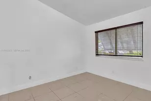 2408 N 35th Ave, Hollywood, FL 33021 - Photo 44