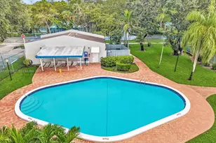 2408 N 35th Ave, Hollywood, FL 33021 - Photo 48