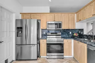 15037 SW 50th Ct, Davie, FL 33331 - Photo 6