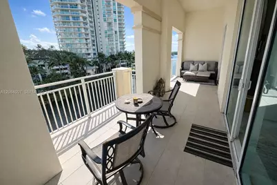 250 NE Sunny Isles Blvd #TH-407, Sunny Isles Beach, FL 33160 - Photo 2