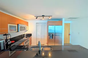 253 NE 2nd St, Miami, FL 33132 - Photo 16