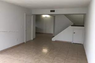 6575 W 24th Ct, Hialeah, FL 33016 - Photo 12