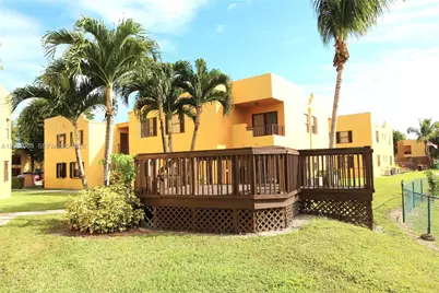 686 NW 114th Ave #101, Sweetwater, FL 33172 - Photo 2