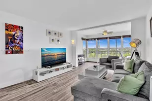 2661 S Course Dr, Pompano Beach, FL 33069 - Photo 18