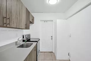 1210 NW 2nd St, Fort Lauderdale, FL 33311 - Photo 4