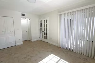 2841 N Oakland Forest Dr, Oakland Park, FL 33309 - Photo 16