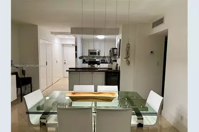 100 Bayview Dr #1405, Sunny Isles Beach, FL 33160 - Photo 16