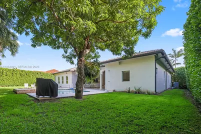 8095 SW 187th St, Cutler Bay, FL 33157 - Photo 6