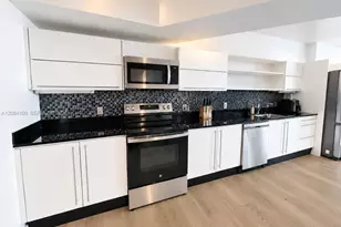 690 SW 1st Ct, Miami, FL 33130 - Photo 2