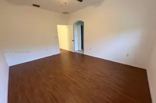 1037 SW 143rd Ave, Pembroke Pines, FL 33027 - Photo 6