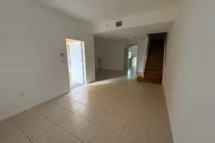 1037 SW 143rd Ave, Pembroke Pines, FL 33027 - Photo 2