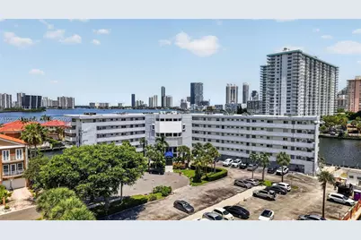 4000 NE 170th St #606, North Miami Beach, FL 33160 - Photo 20