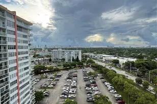 1351 NE Miami Gardens Dr, Miami, FL 33179 - Photo 22