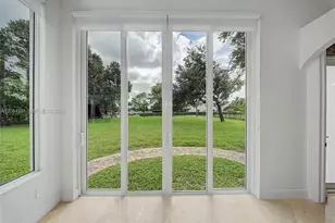 11406 Canyon Maple Blvd, Davie, FL 33330 - Photo 28