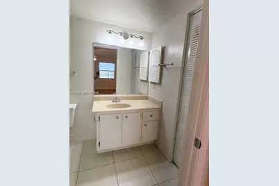 13155 SW 7th Ct #402E, Pembroke Pines, FL 33027 - Photo 10