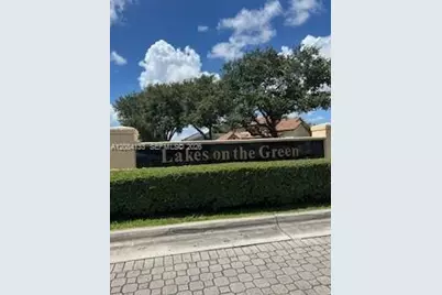 9136 NW 192nd Ter, Hialeah, FL 33018 - Photo 4