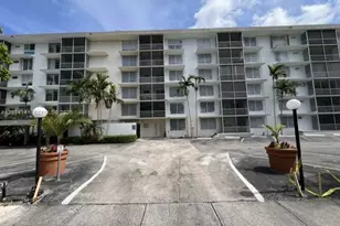 1750 NE 115th St, Miami, FL 33181 - Photo 1