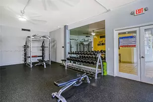 800 Parkview Dr, Hallandale Beach, FL 33009 - Photo 38