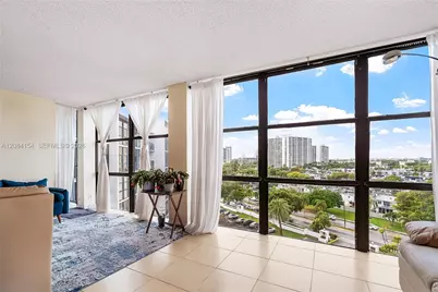 800 Parkview Dr #901, Hallandale Beach, FL 33009 - Photo 2