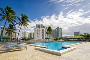 800 Parkview Dr, Hallandale Beach, FL 33009 - Photo 42