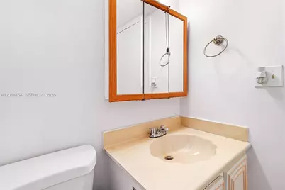 800 Parkview Dr #901, Hallandale Beach, FL 33009 - Photo 16