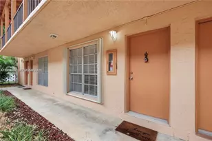 7241 Miami Lakes Dr, Miami Lakes, FL 33014 - Photo 14