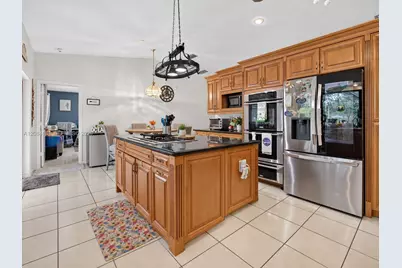 1539 NW 110th Ter, Coral Springs, FL 33071 - Photo 8