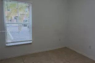 2851 W Prospect Rd, Tamarac, FL 33309 - Photo 10
