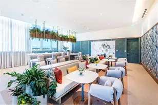 77 SE 5th St, Miami, FL 33131 - Photo 30