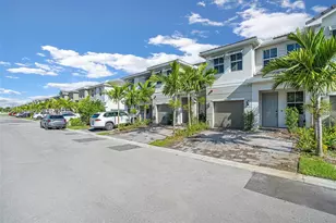 17033 SW 1st St, Pembroke Pines, FL 33027 - Photo 2