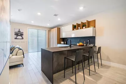 17033 SW 1st St #1, Pembroke Pines, FL 33027 - Photo 38
