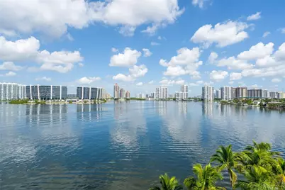 18100 N Bay Rd #709, Sunny Isles Beach, FL 33160 - Photo 32