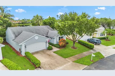 685 SE 25th Ln, Homestead, FL 33033 - Photo 4