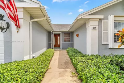 685 SE 25th Ln, Homestead, FL 33033 - Photo 6