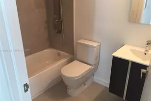 557 Michigan Ave, Miami Beach, FL 33139 - Photo 8