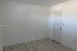 8600 Sunrise Lakes Blvd, Sunrise, FL 33322 - Photo 10